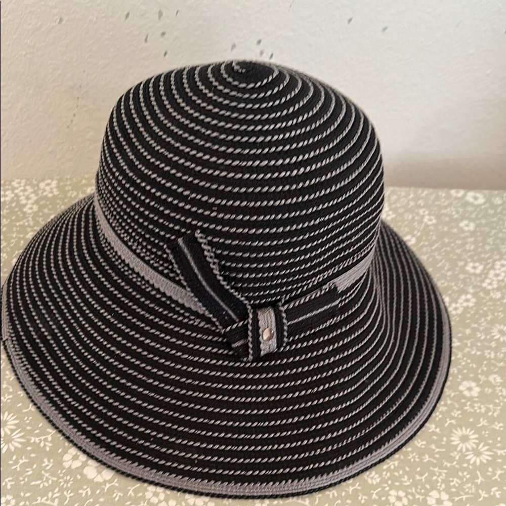 Sarasota by August Accessories Black and Gray Women's Hat One Size